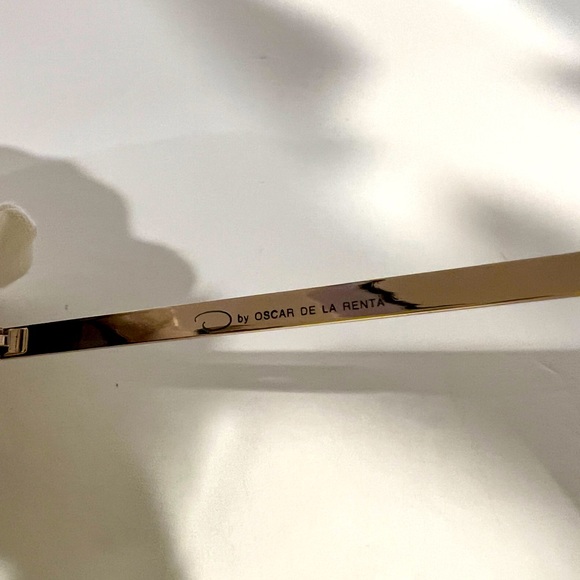 OSCAR BY OSCAR DE LA RENTA, METAL FRAME POLARIZED SUNGLASSES, SUPER NICE & CHIC - Picture 7 of 10